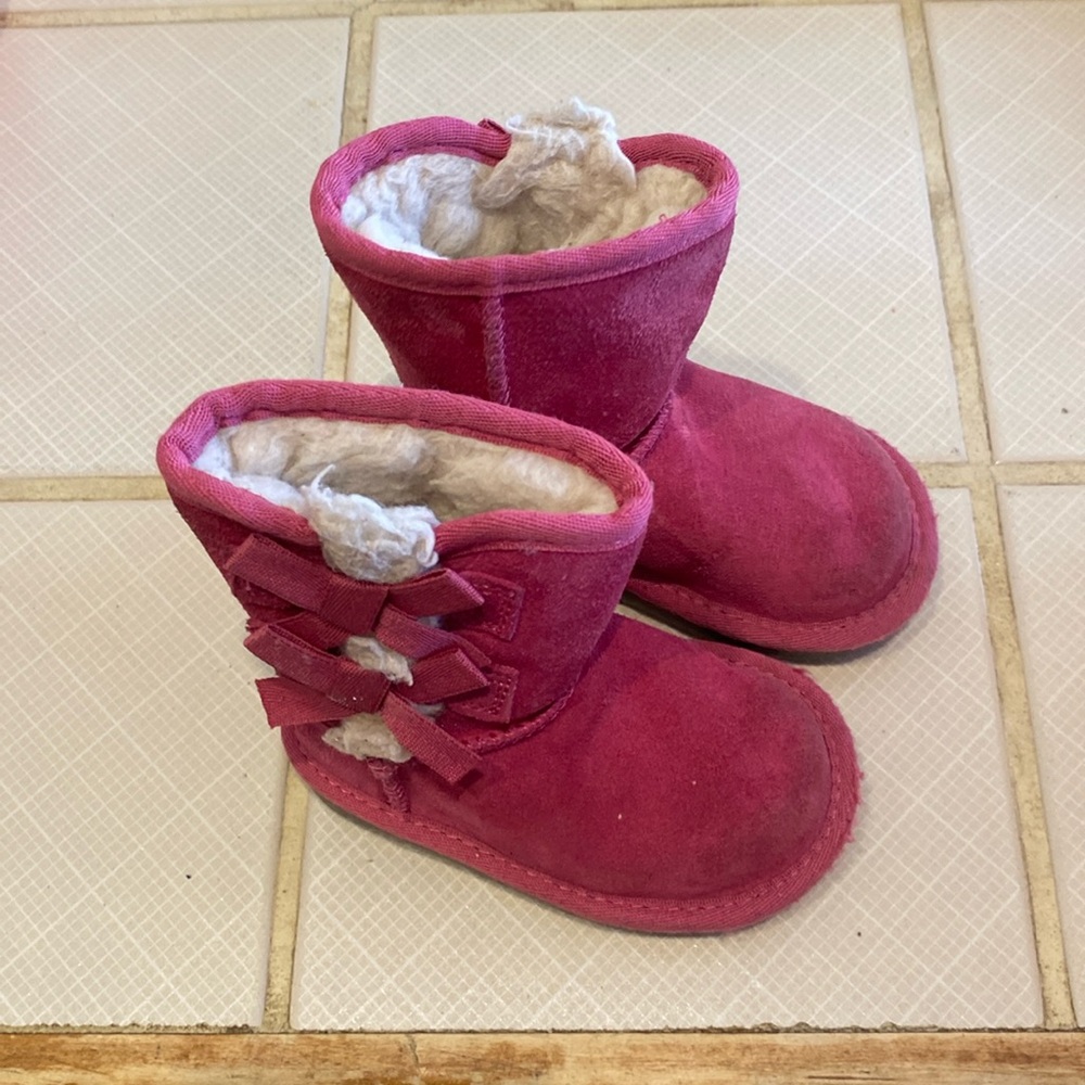 Pink Uggs